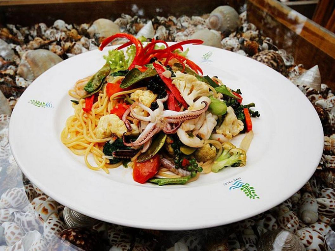 Food & Drinks 5, Baan Fern Talay, Cha-Am
