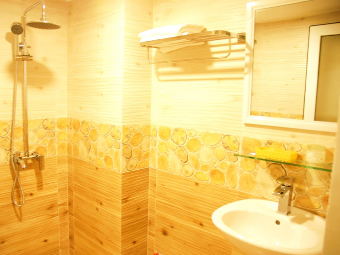 Bathroom 3, Dalat Flower Hotel & Spa, Đà Lạt