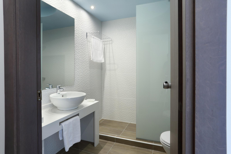 Bathroom 5, Star Beach Village & Water Park - All Inclusive, Crete