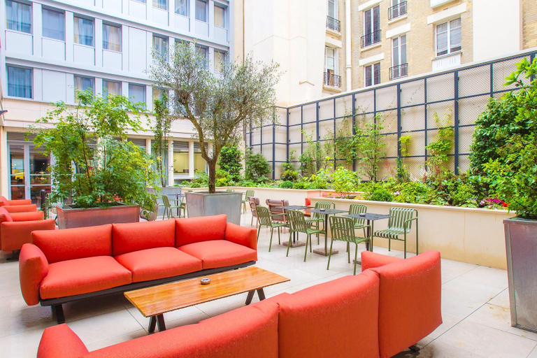 Public Area 5, Hotel Mercure Paris 17 Batignolles, Paris