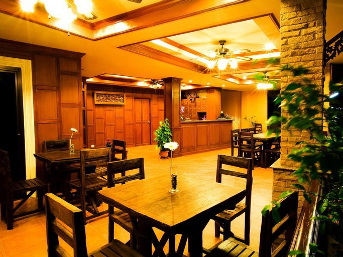 Food & Drinks 4, Baan Sudarat, Phuket Island