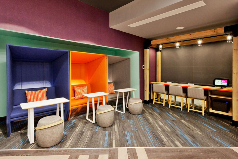 Public Area 2, Tru by Hilton Auburn, Lee