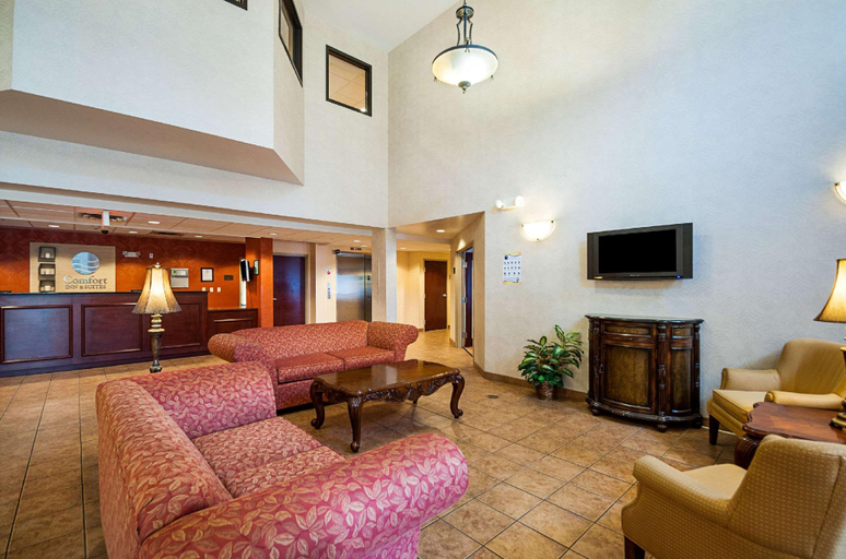 Public Area 3, Comfort Inn & Suites Cambridge, Dorchester