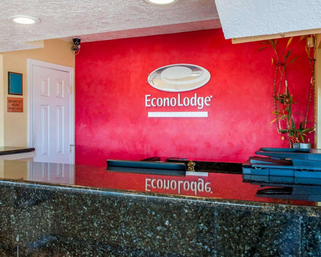 Public Area 2, Econo Lodge Clovis, Curry
