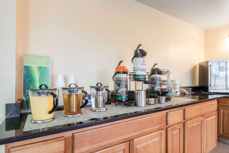 Others 5, Quality Inn & Suites Limon, Lincoln