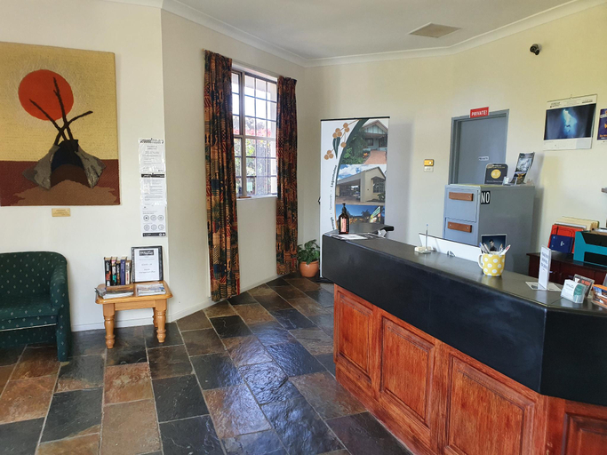 Public Area, McNevin's Warwick Motel, Warwick - Central
