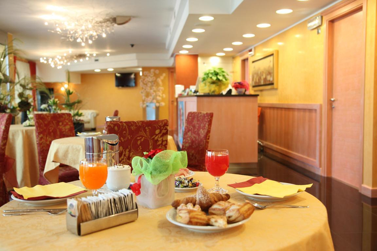 Food & Drinks 5, Hotel Residence Montelago, Varese