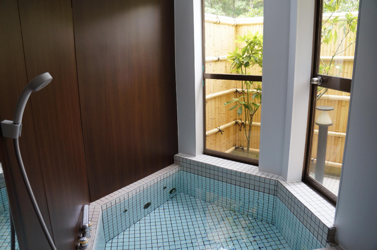 Bathroom 4, Akagawa Onsen Spaju, Taketa
