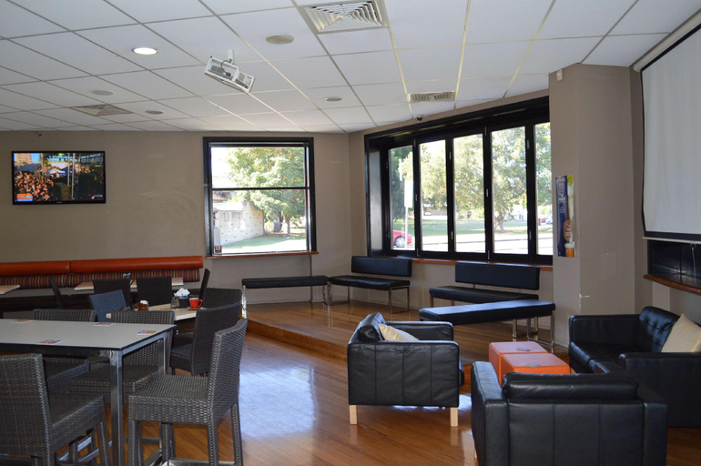 Public Area 2, Best Western Blackbutt Inn, Newcastle - Throsby