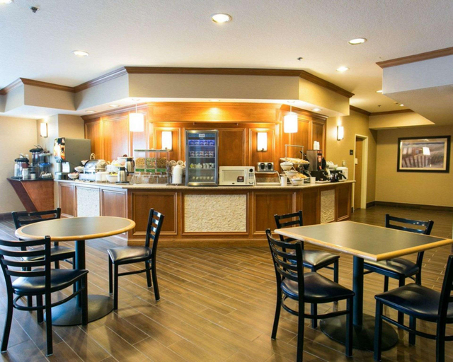Food & Drinks 5, Comfort Suites Benton Harbor - St. Joseph, Berrien
