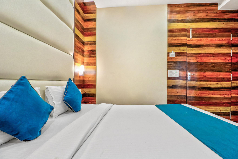 Bedroom 2, Hotel O Park Circus Near Birla Mandir, Kolkata