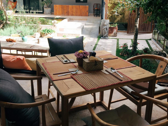 Food & Drinks, The Dali Commune, Dali Bai