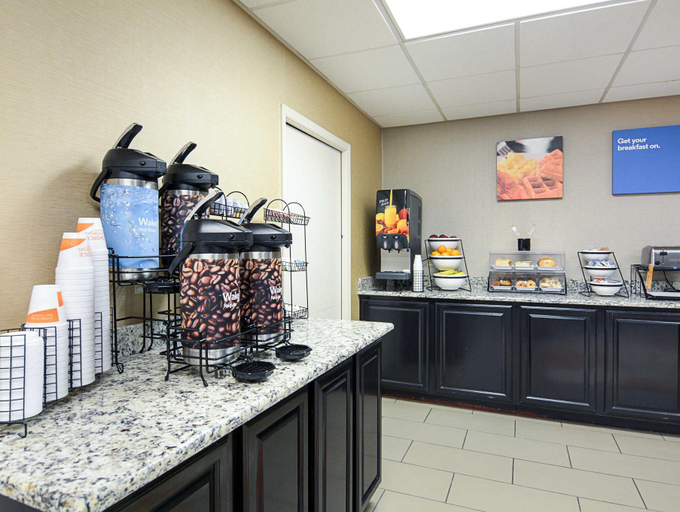 Food & Drinks 5, Quality Inn Winchester, Frederick