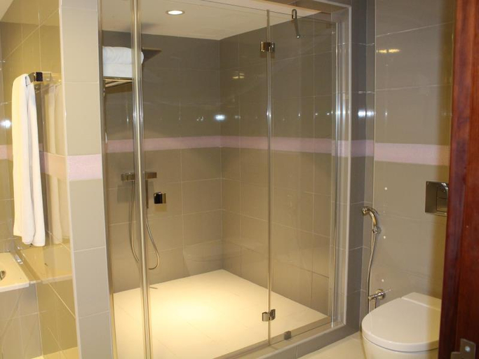 Bathroom 3, Sohar Beach Hotel, Sohar