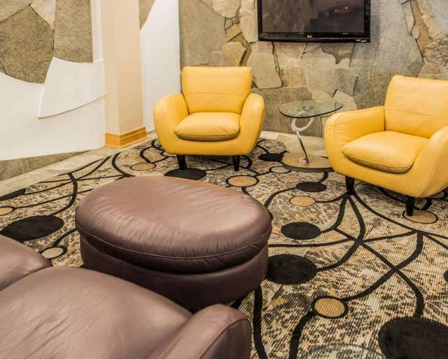 Public Area 2, Comfort Suites Monroeville - Pittsburgh East, Allegheny