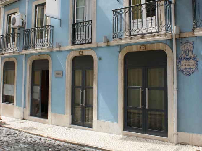 Others 5, Hotel Portuense, Lisbon