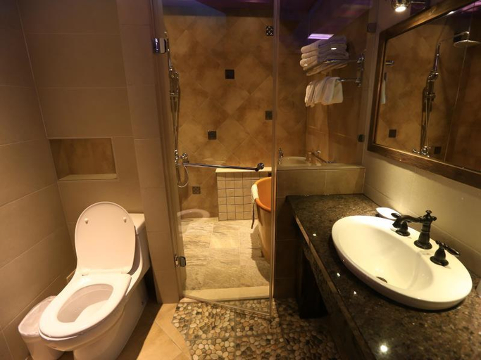 Bathroom, Swallow Castel Resort & Hotel, Taichung