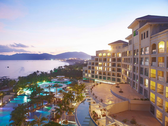 Exterior & Views 2, Ocean View Resort Yalong Bay, Sanya