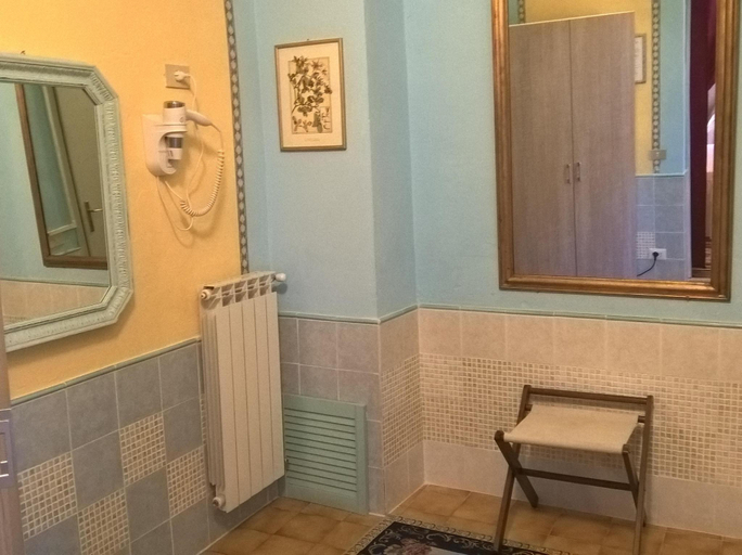 Bathroom 2, B&B La Mimosa, Lucca
