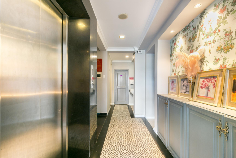 Public Area 2, Bizu Hotel, District 7