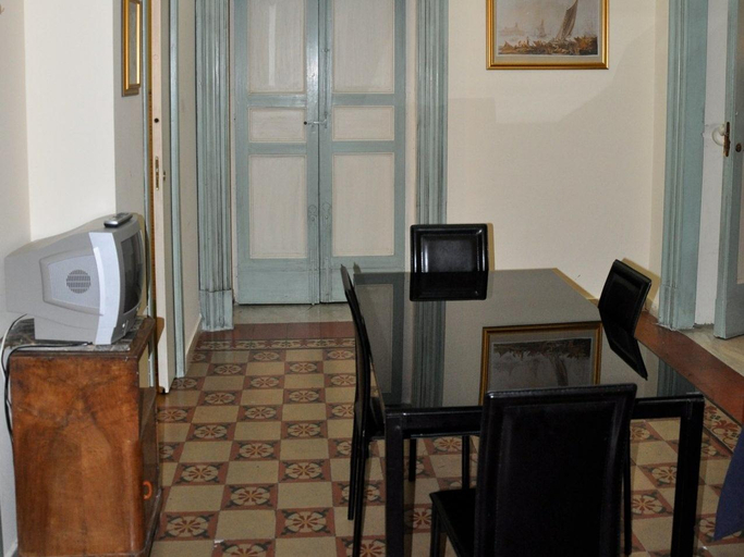 Others 5, B&B Teatro Bellini, Catania