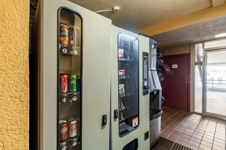 Food & Drinks 5, Quality Inn Luray, Page