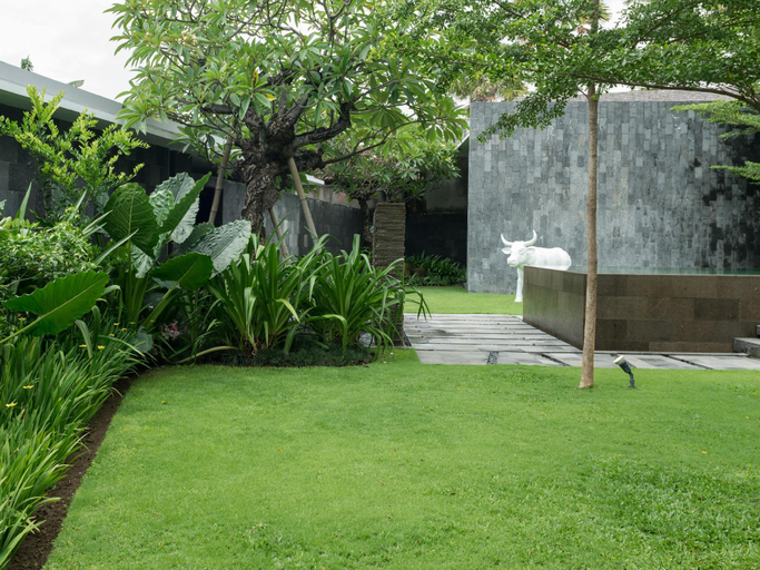 Others 4, Villa Issi, Badung