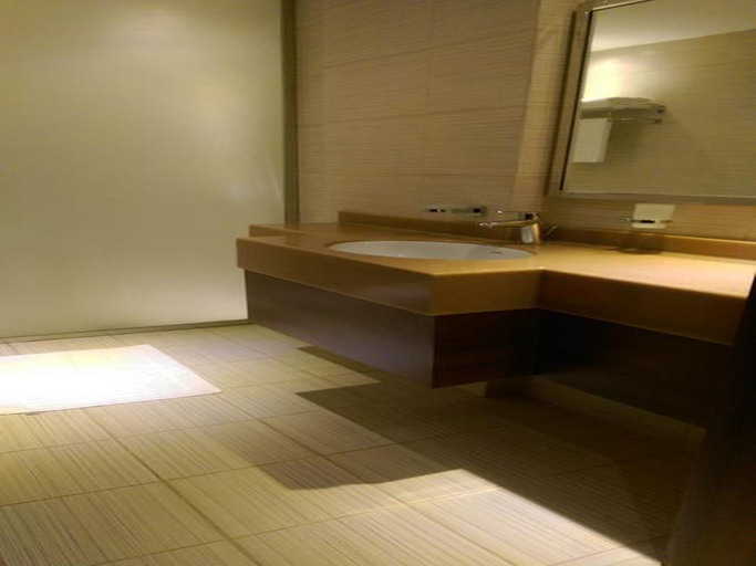 Bathroom 5, Manazel Aldiafah serviced apartment, Riyadh
