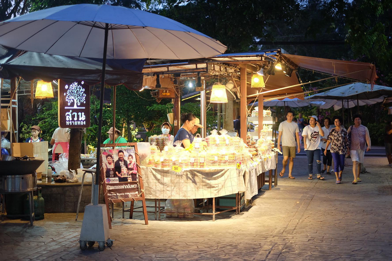 Food & Drinks, RoomQuest Amphawa Floating Market, Amphawa
