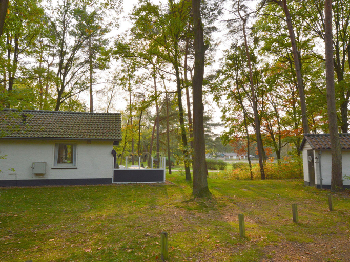 Others 5, Holiday Home in Stramproy near Nature Reserves, Weert
