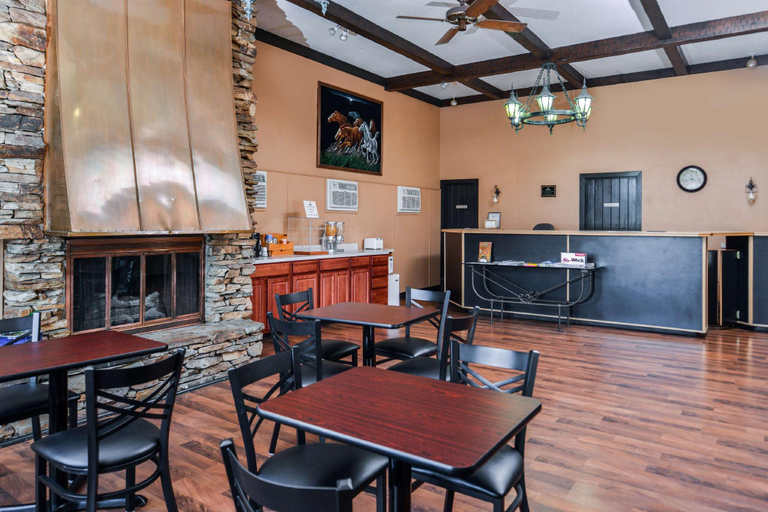 Public Area 2, Soudersburg Motel, Lancaster