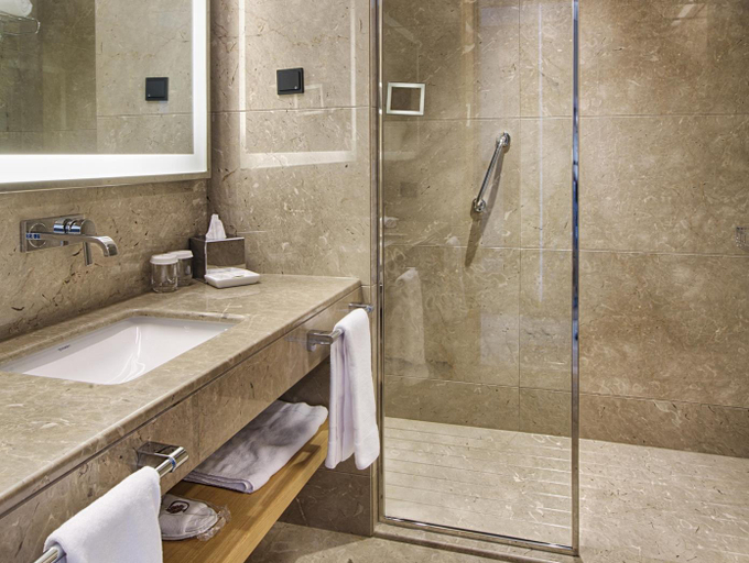 Bathroom 3, DoubleTree by Hilton Istanbul - Avcilar, Avcılar