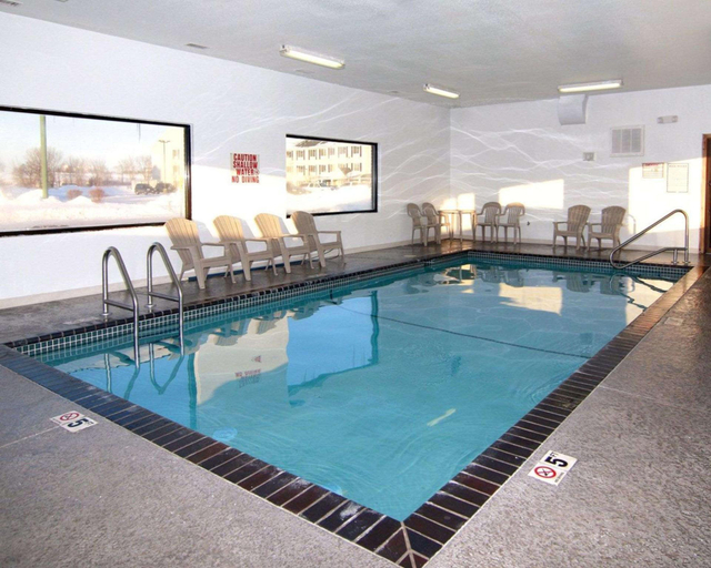 Others 5, Econo Lodge Ames, Story