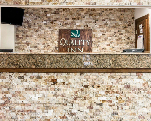 Public Area 2, Quality Inn, Oakland