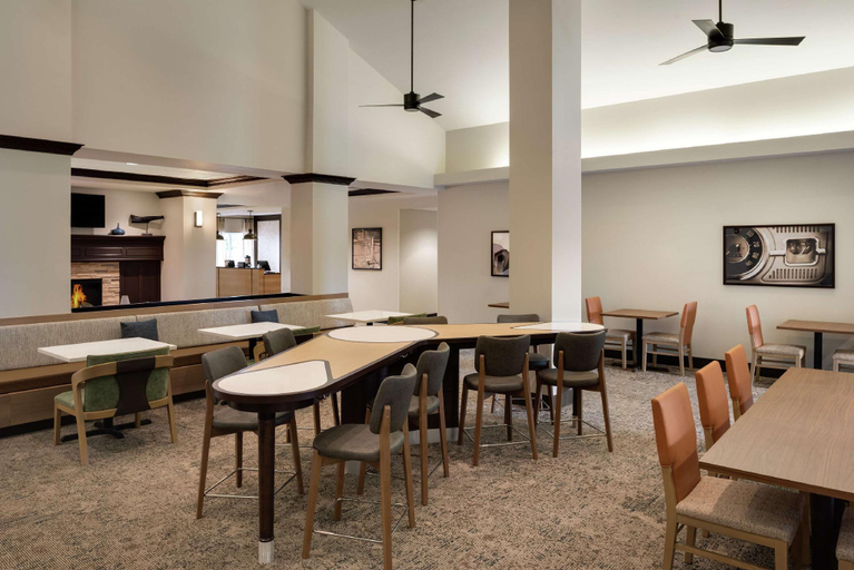 Food & Drinks, Homewood Suites by Hilton Fort Wayne, Allen