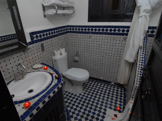 Bathroom 4, Riad Ghita, Fès
