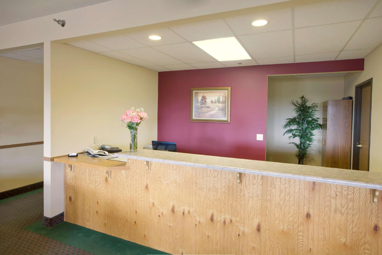 Public Area, Americas Best Value Inn Gaylord, Otsego