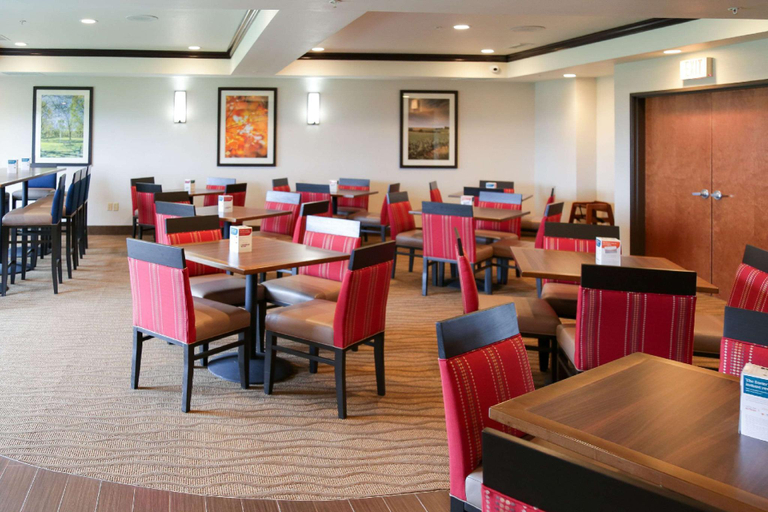Public Area 2, Comfort Inn & Suites Grinnell near I-80, Poweshiek