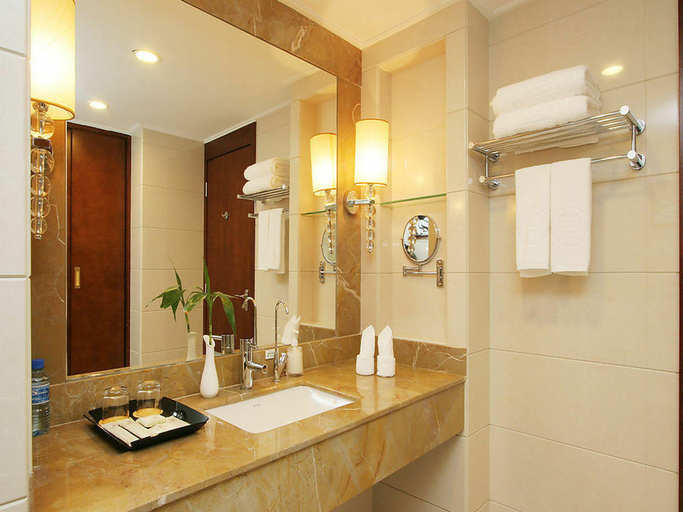 Bathroom 4, Beijing Hepingli Hotel, Beijing