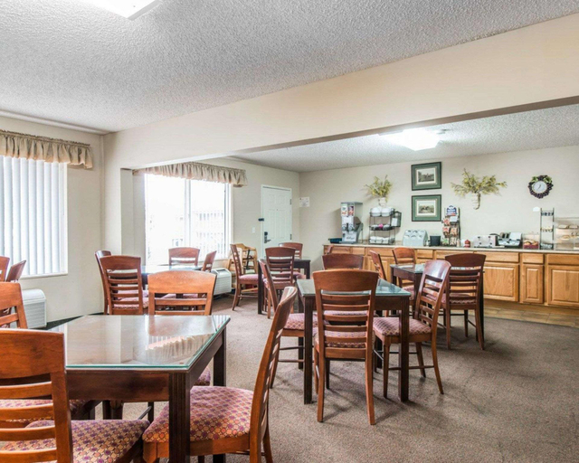 Food & Drinks 5, Quality Inn & Suites Manitou Springs At Pikes Peak, El Paso