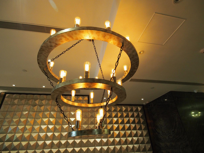 Others 5, King's Hotel, Kowloon