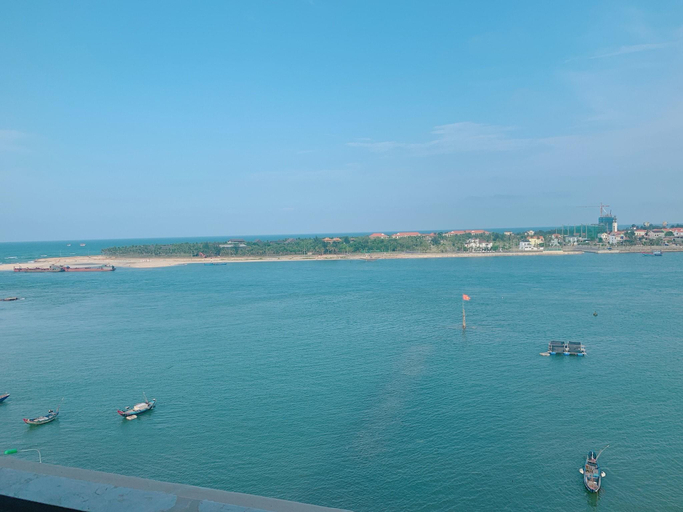 Others 3, Luxe Hotel, Đồng Hới