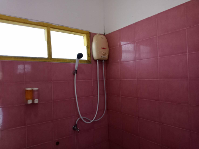 Bathroom 4, 22 Seasons Hotel, Mueang Krabi