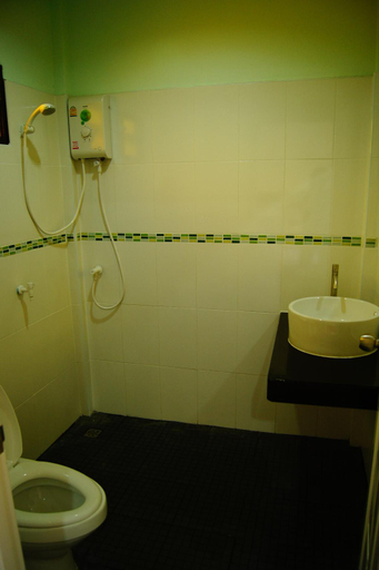 Bathroom 5, sonya kohlanta, Ko Lanta