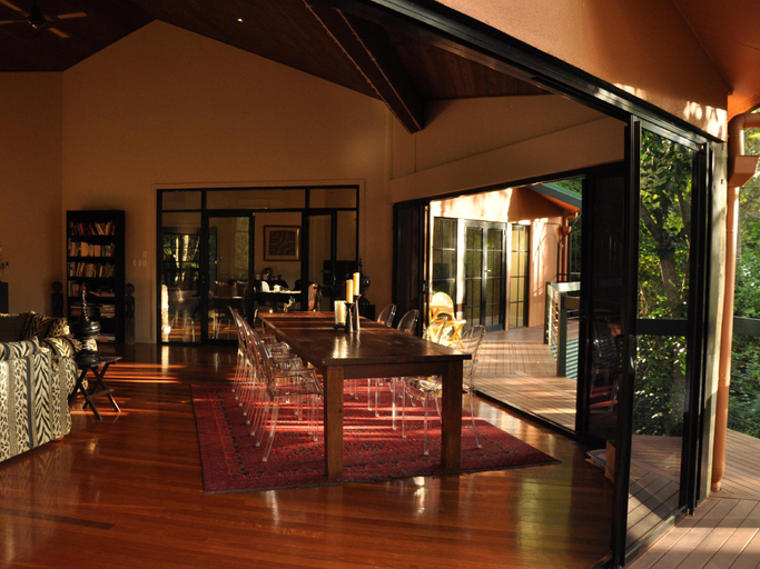 Public Area 2, Escarpment Retreat, Tamborine Mountain