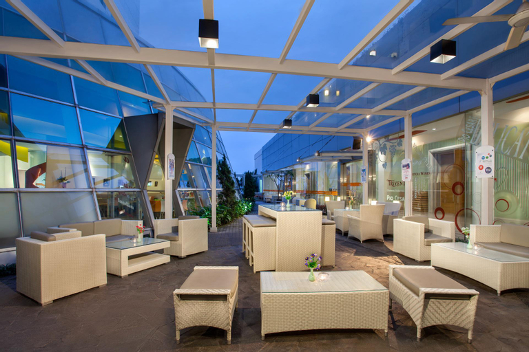 Public Area 29