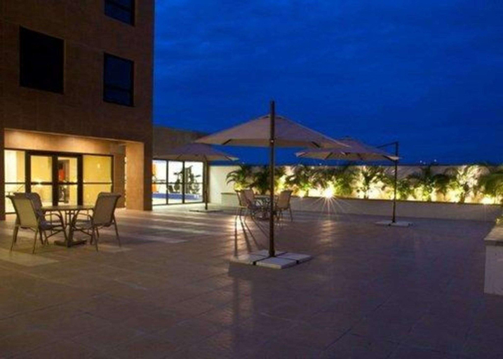 Exterior & Views 1, Quality Hotel Manaus, Maués