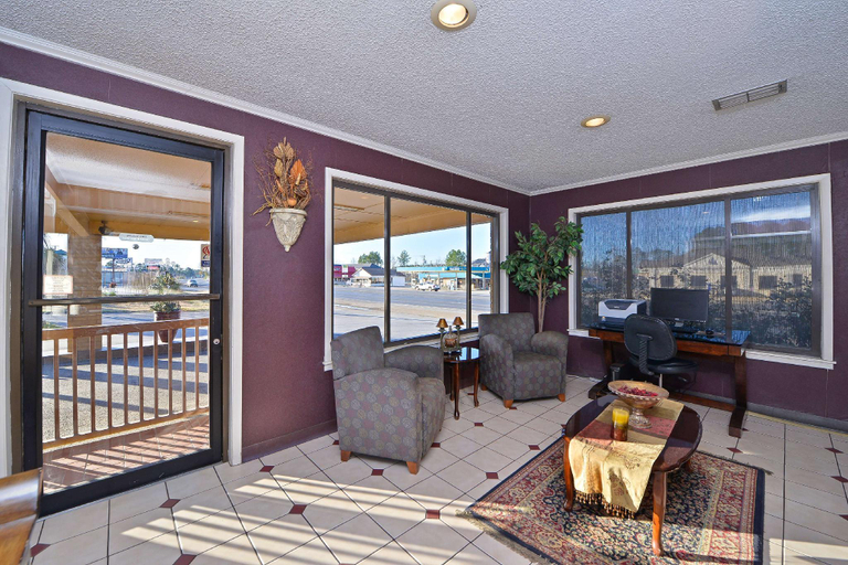 Public Area 3, Xecutive Inn and Suites, Shelby