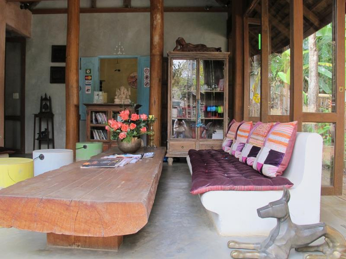 Public Area 2, Hotel Des Artists Rose of Pai, Pai