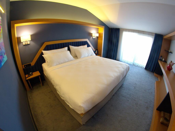 Bedroom 3, Roof 264 Hotel and Suites, Merkez